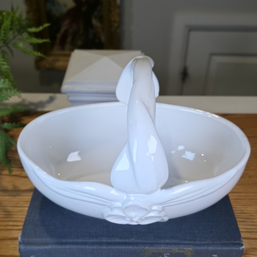 Vintage Amram’s White Ceramic Basket Twisted Handle Made in Italy Floral 9x6x6" - Picture 2 of 12
